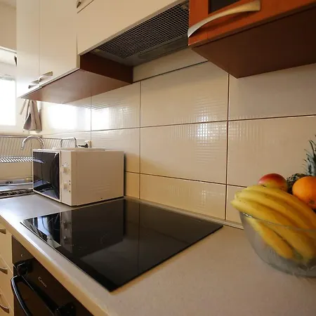 Mary's Place Apartment